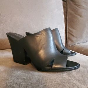 Calvin Klein weslia mule heels